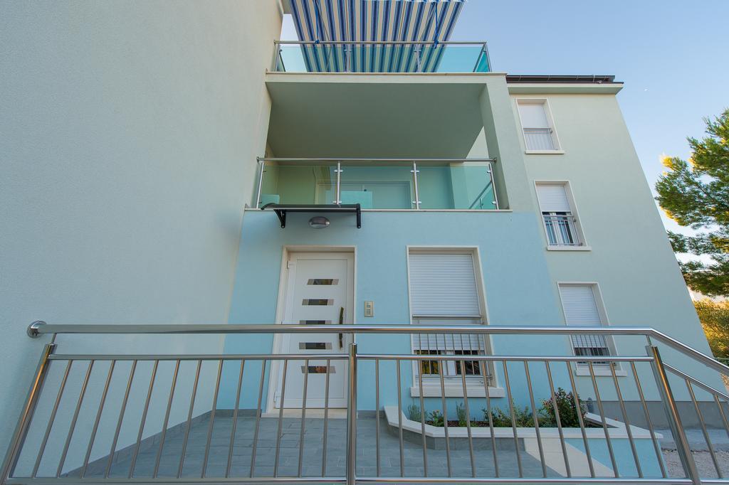 Blue Sky Apartments Rogoznica  Buitenkant foto
